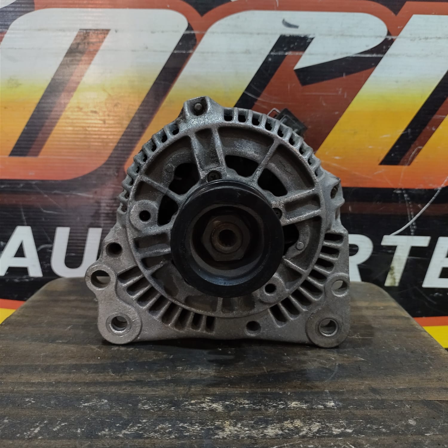 Volkswagen Golf 028 903 025 Q